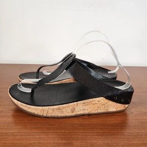 Fitflop Ibiza Womens 9 US Black Leather Sandals Thong Cork Wedge Platform.  Wide